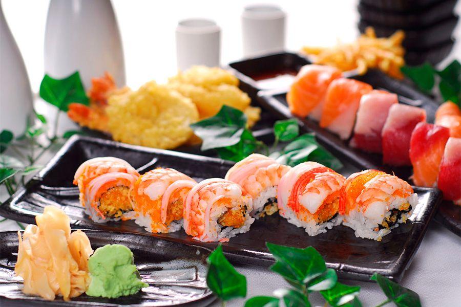 Vaření sushi a rohlíky doma - 3 techniky klasického japonského jídla