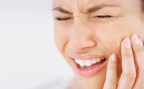 bolenie zubov