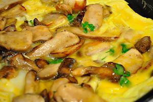 Omeleta s houbami