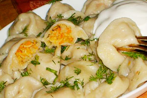 Dumplings na may sariwang repolyo