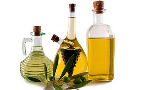 Olivenöl in Flaschen