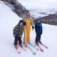 رحلة تزلج مع الأطفال