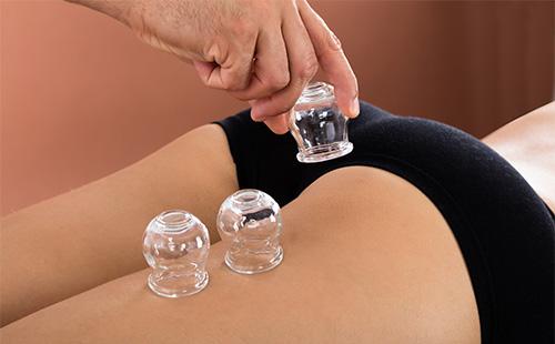 Jars para sa anti-cellulite massage