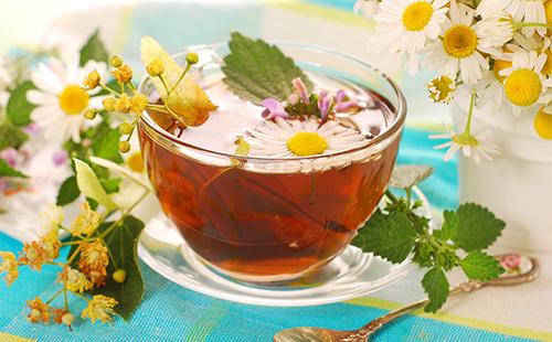شاي نبات القراص والزيزفون