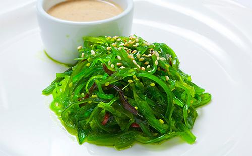 Green seaweed salad