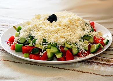 Mísa zeleninový salát se sýrem feta