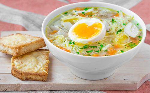 Kiaušinių vištienos sriuba