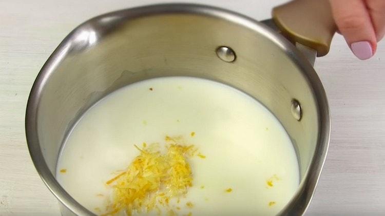 Lisää sitruunan kuori maitoon.