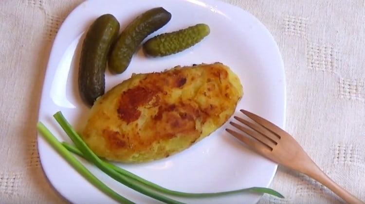 Δοκιμάστε αυτή την απλή συνταγή για νόστιμα πατατάκια πατάτας.