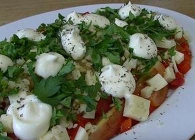 Der köstlichste Salat mit Walnüssen und geräuchertem Hühnchen: ein schrittweises Rezept mit Fotos und Videos.