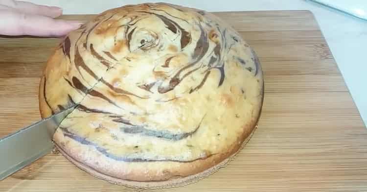 Торта (пай) Зебра на кефир по стъпка по стъпка рецепта със снимка