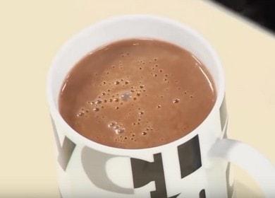 Skanus karštas šokoladas - lengvas ir aiškus maisto gaminimo namuose receptas