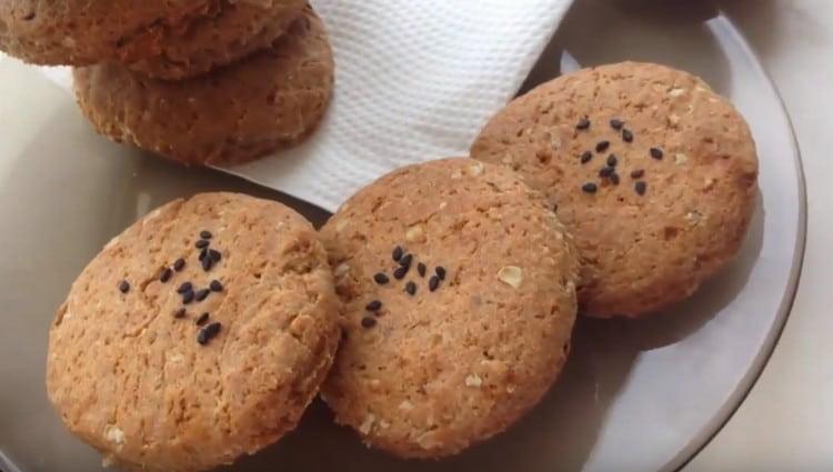 Όπως μπορείτε να δείτε, τα cookies βρώμης χωρίς ζάχαρη μπορούν επίσης να γίνουν νόστιμα και αρωματικά.