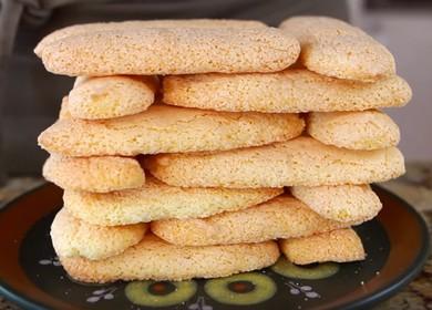 Savoyardi biskwit cookies para sa Tiramisu dessert
