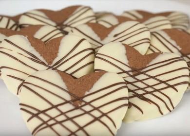 Selbst gemachte Zuckerplätzchen-Schokoladen-Herzen