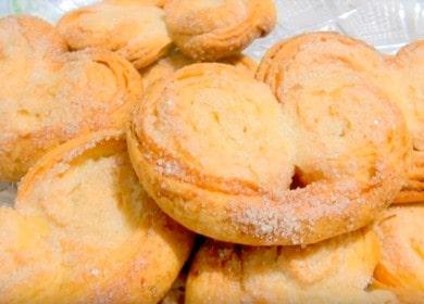 Cucinare i biscotti fatti in casa Orecchie secondo una ricetta passo-passo con una foto.
