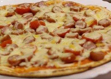 Masarap na pizza sa isang kawali sa kefir - ipahayag ang resipe