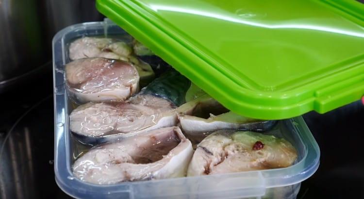 Tulad ng nakikita mo, ang recipe na ito para sa adobo mackerel ay napaka-simple.