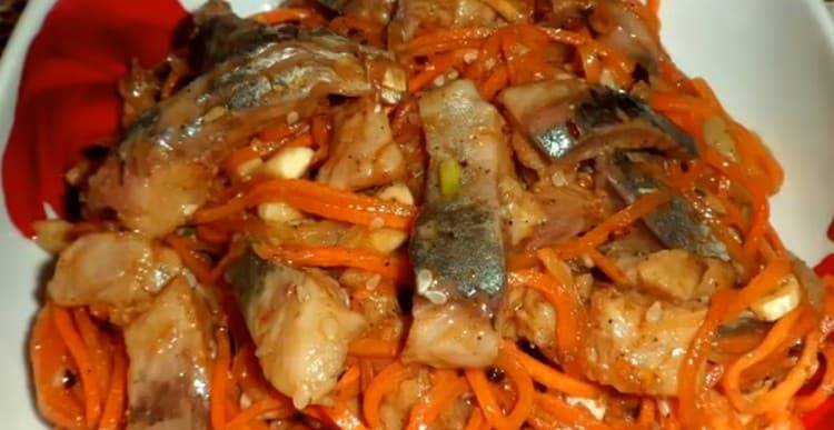 Subukang lutuin ang herring hehe ayon sa recipe na ito at tamasahin ang maanghang na lasa ng oriental na pampagana.