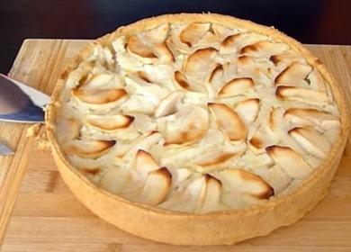Naghahanda kami ng isang klasikong pie ng Tsvetaevsky apple ayon sa recipe na may isang larawan.