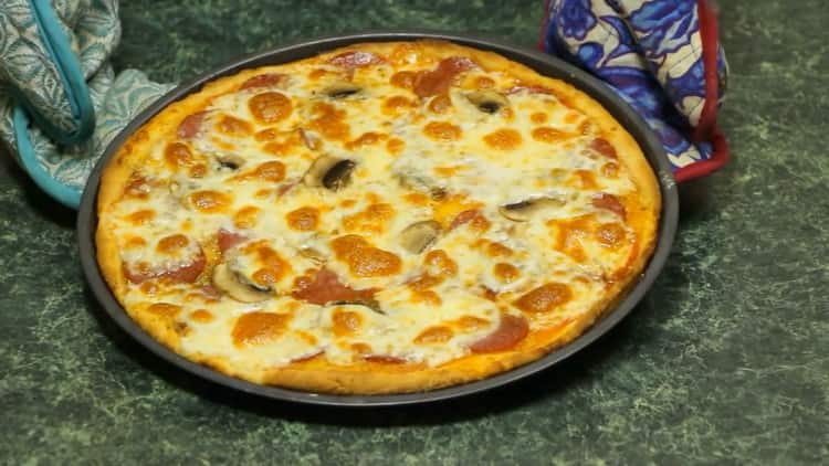 Italská pizza připravena