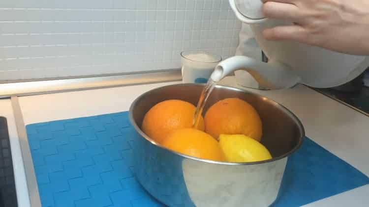 لتحضير عصير الليمون من البرتقال ، تحضير المكونات
