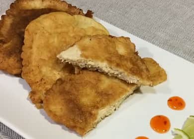 Petto di pollo in pastella secondo una ricetta graduale con foto