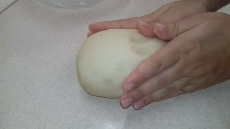Για να κάνετε cookies τυρί cottage χωρίς βούτυρο και μαργαρίνη, ετοιμάστε τη ζύμη
