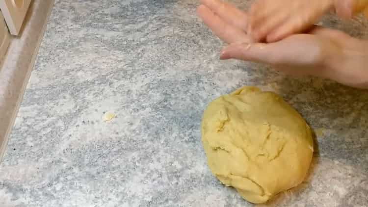 За да приготвите бисквитки в растително масло, подгответе съставките за тестото