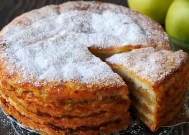 Ang pinakasimpleng bulk apple pie - isang recipe na napatunayan sa mga nakaraang taon