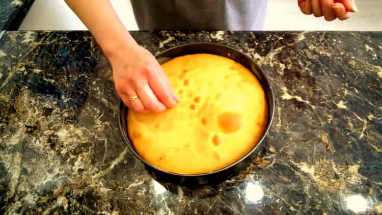 Per fare una torta di marmellata veloce, controlla la prontezza