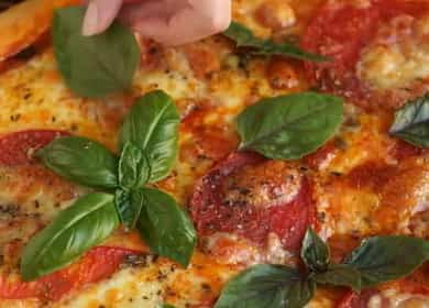 Как да научите как да направите вкусна пица Маргарита