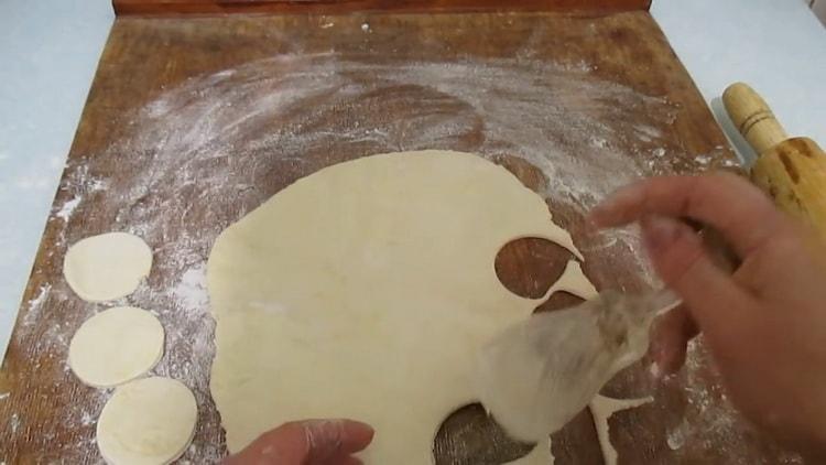 За приготвяне на бутер тесто. правят форми