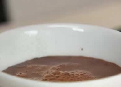 Καφές με σοκολάτα σύμφωνα με μια συνταγή βήμα προς βήμα με φωτογραφία