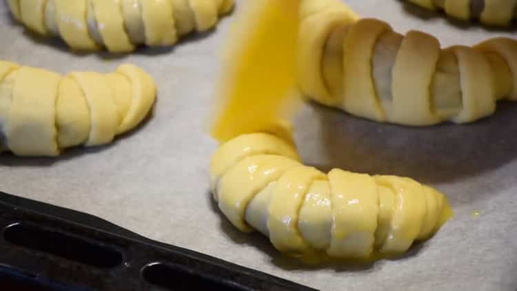 Bagel di pasta lievitata secondo una ricetta passo passo con foto