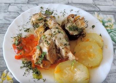 Τρόφιμα και ζουμερό σκουμπρί με λαχανικά: μαγειρεμένα σύμφωνα με τη συνταγή με φωτογραφία.