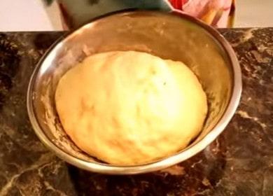 Jak se naučit, jak vyrobit chutné pečivo pro koláče na vodě