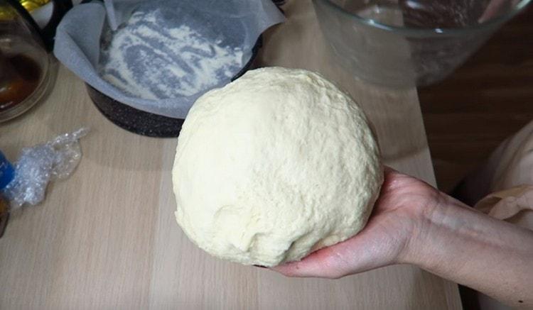 Vytváříme kulatý chléb.