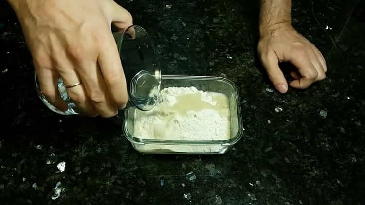 За да направите бородинов хляб, направете тесто