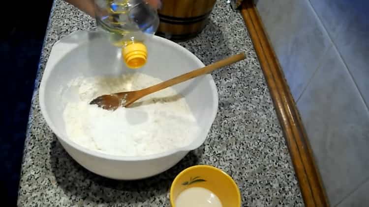 Připravte ingredience na výrobu muffinů v mléce