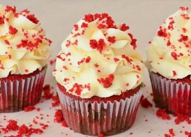 Cupcakes Red Velvet - μια συνταγή για ένα πολύ λεπτό εορταστικό ψήσιμο