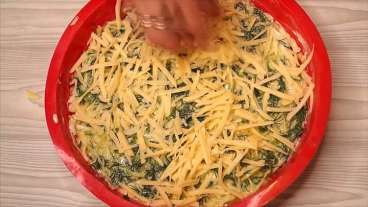 Για να κάνετε μια κατσαρόλα λάχανο, σχάρετε το τυρί