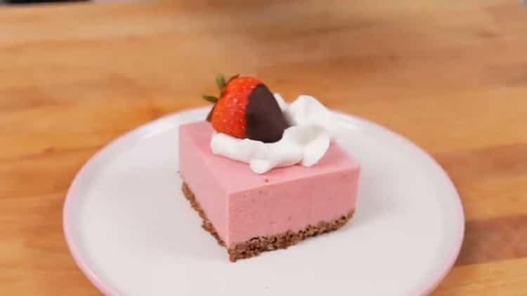 handa na ang strawberry cheesecake