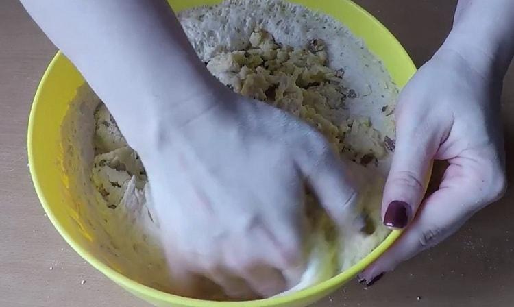 A tojássárgájához sütemény készítéséhez adjon hozzá dióféléket