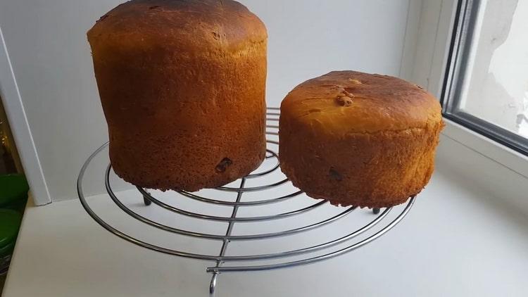Mazsolával készült sütemény előkészítéséhez melegítse elő a sütőt