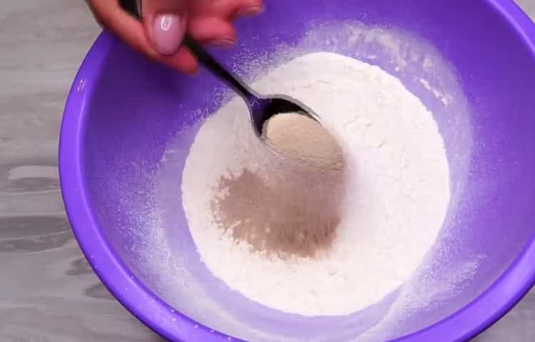 Lisää sokeria juustokakkujen valmistamiseksi uunissa