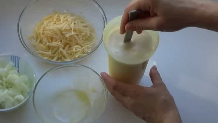 Bereiten Sie die Füllung vor, um Pasta zuzubereiten