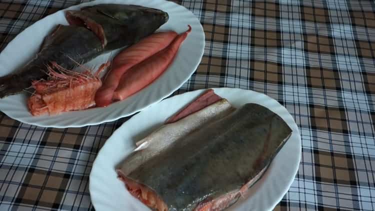 Pro přípravu soleného růžového lososa připravte ingredience