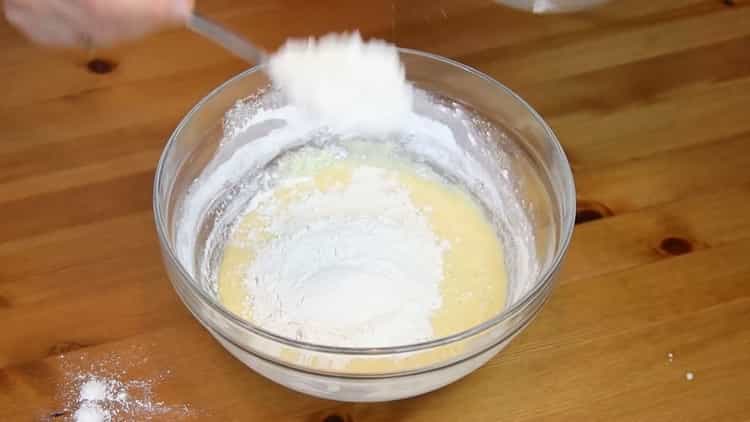 За да приготвите кондензираните млечни понички, подгответе съставките