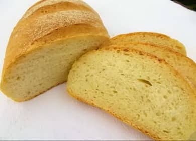 Yksinkertainen resepti valkoista leipää - leipoa uunissa